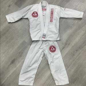 Gracie Barra White Jiu-Jitsu Gi